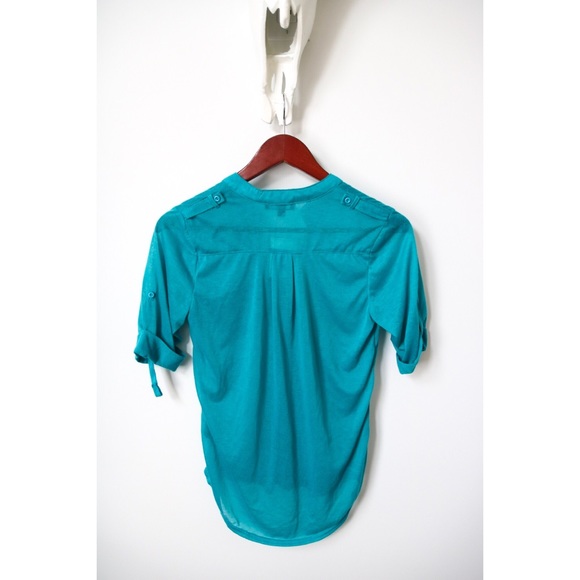 ✨2 for $22✨ Teal Button Up Shirt - Picture 7 of 7